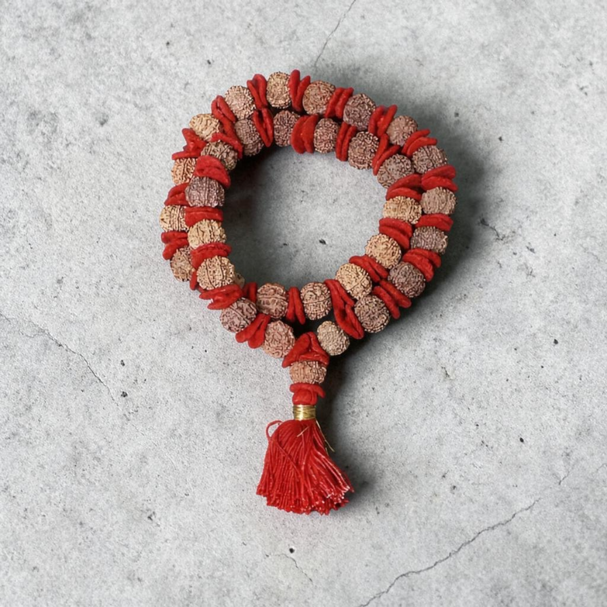 "Premium original 8 Mukhi Nepali Rudraksha Kantha crafted with authentic Rudraksha beads, valued for spiritual significance and traditional elegance."